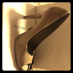 Nine West taupe peep toe heels
